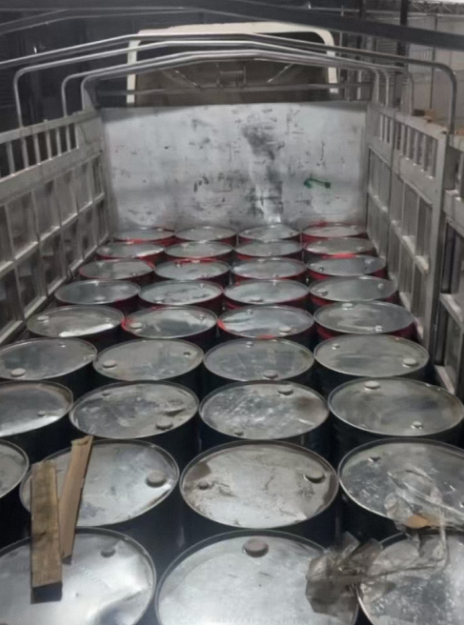 越南出口—71桶环氧树脂220KG/桶